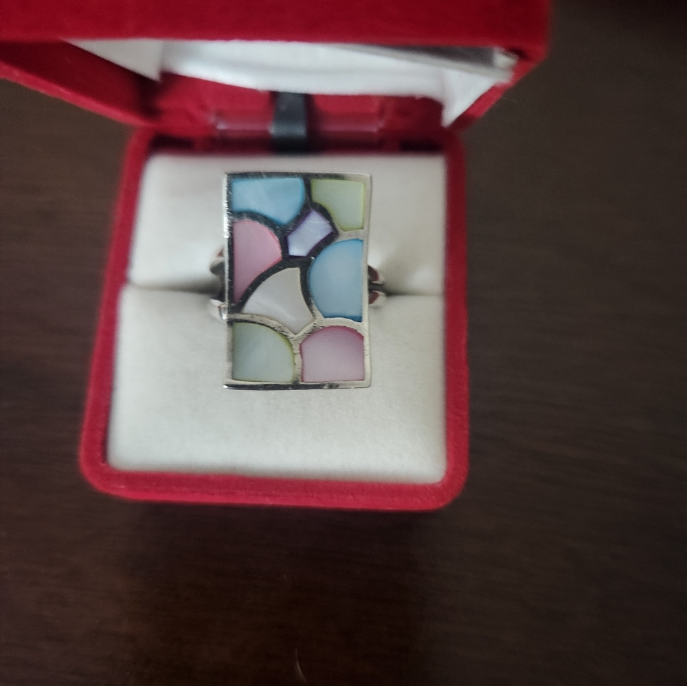 Genuine Mother of Pearl  925 Sterling Silver ring